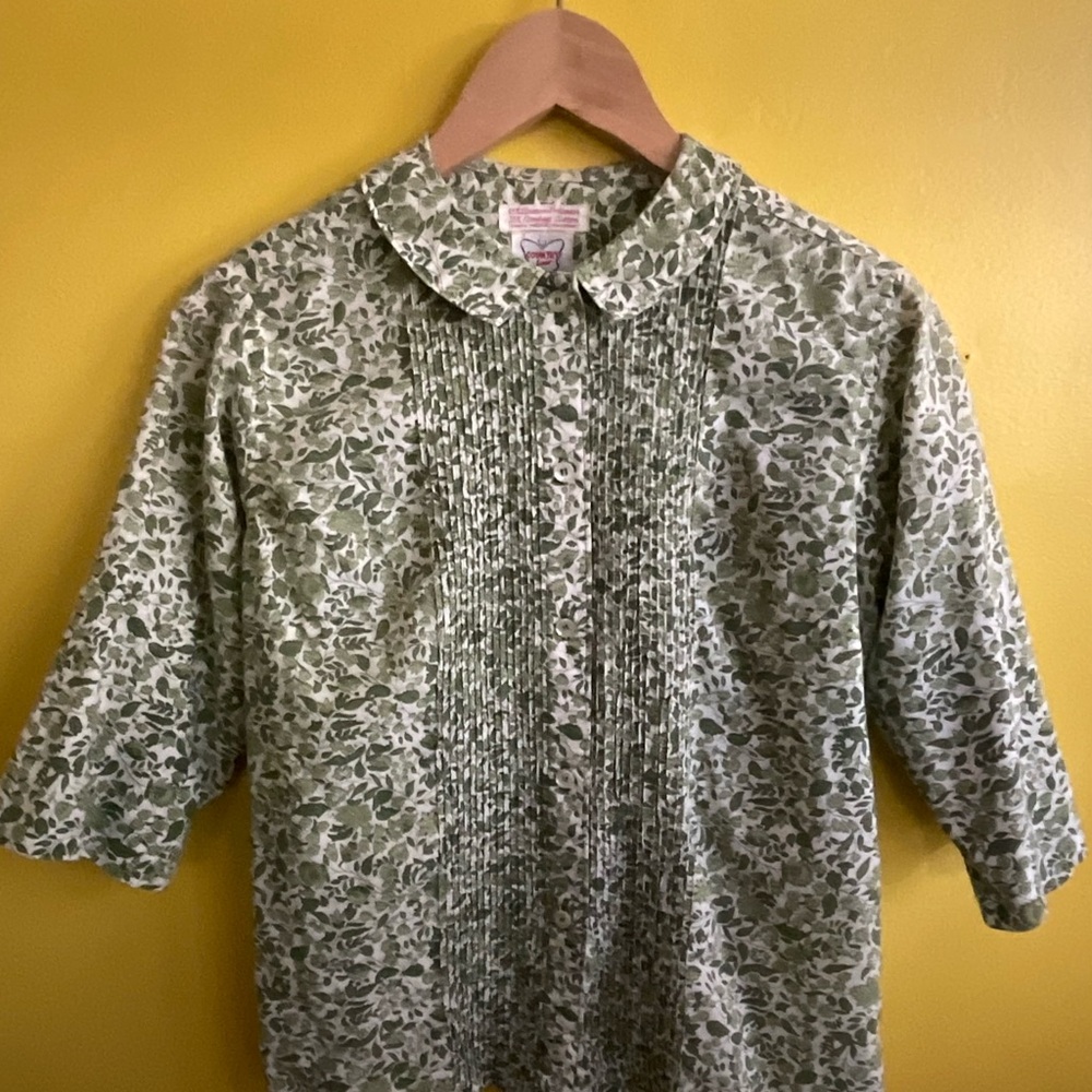 Vintage Country Junior Brand Shirt Size Small